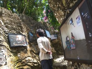 PFI Medan Gelar Pameran Foto Di Tebing Batu, Pertama Di Dunia