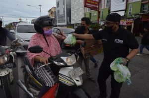 SMSI Bandar Lampung, Forwako, dan ACT Kolaborasi Berbagi Menu Berbuka Puasa