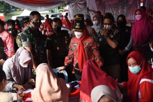 Walikota Bandar Lampung tinjau pelaksanaan Vaksinasi Merdeka