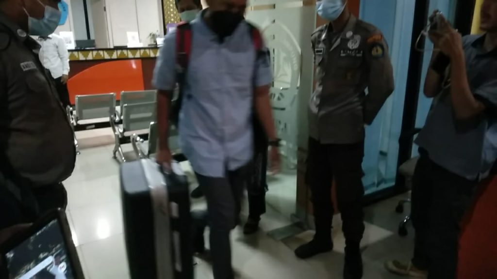 KPK geledah fakultas Fisip Unila