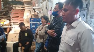 Anggota Komisi I DPRD Bandarlampung Berdebat dengan Pemilik Gudang di Wilayah Telukbetung Selatan