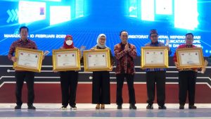 Walikota Bandar Lampung Eva Dwiana Kembali Menerima Penghargaan, Kali Ini dari Kemendagri