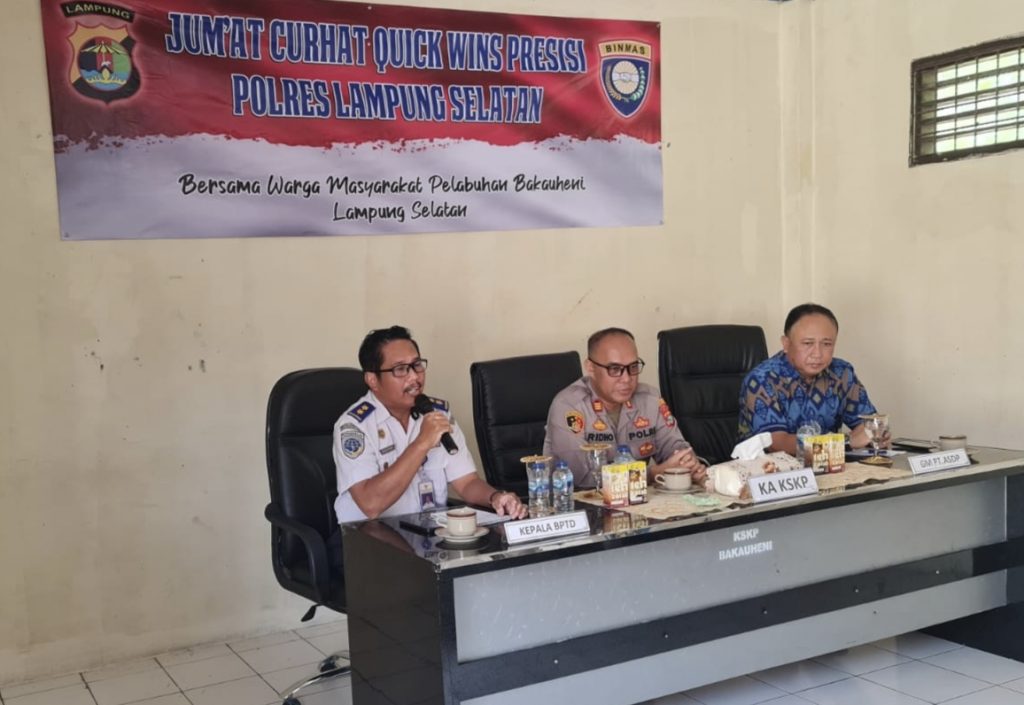 Jumat Curhat, Warga Puji Kinerja Polisi Tangkap Pelaku Kriminal Di Pelabuhan Bakauheni