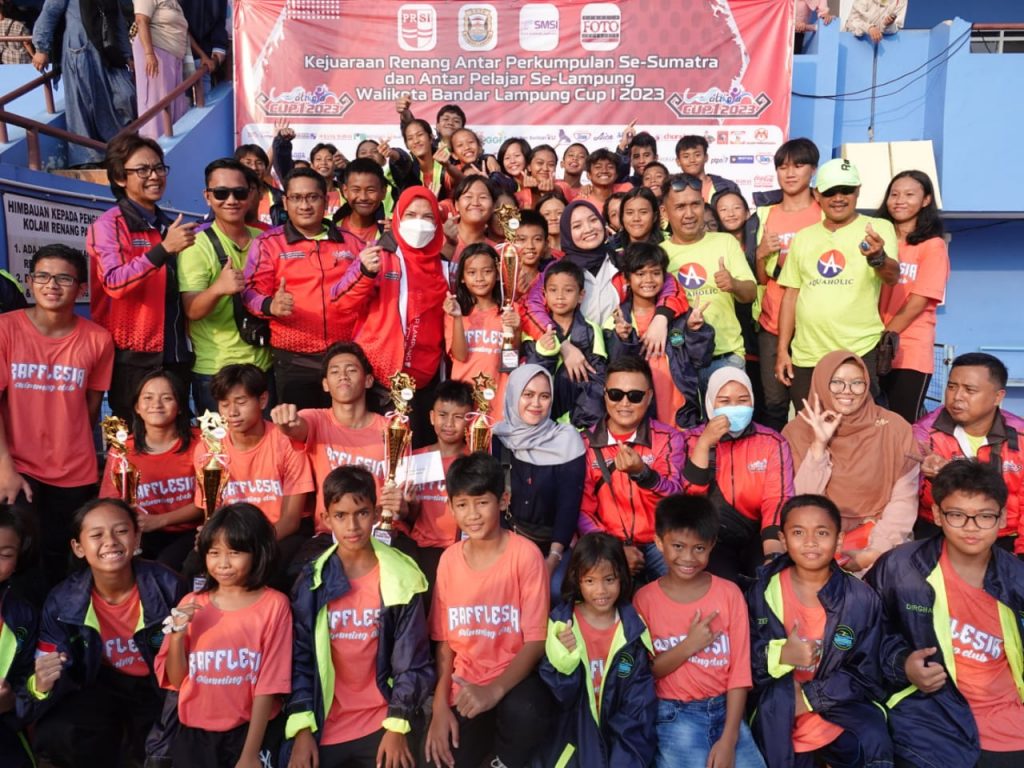 Rafflesia Swimming Club Juara Umum Kejuaraan Renang Walikota Cup I 2023 di Bandar Lampung