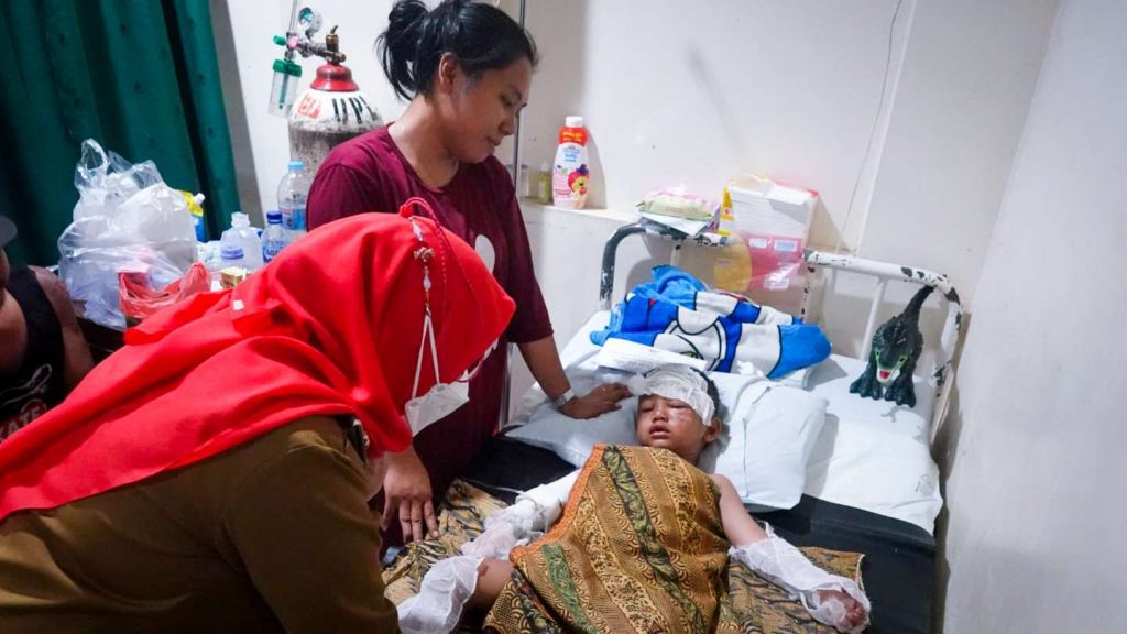 Korban Kebakaran di Tanjungkarang Pusat Terima Santunan Rp10 Juta