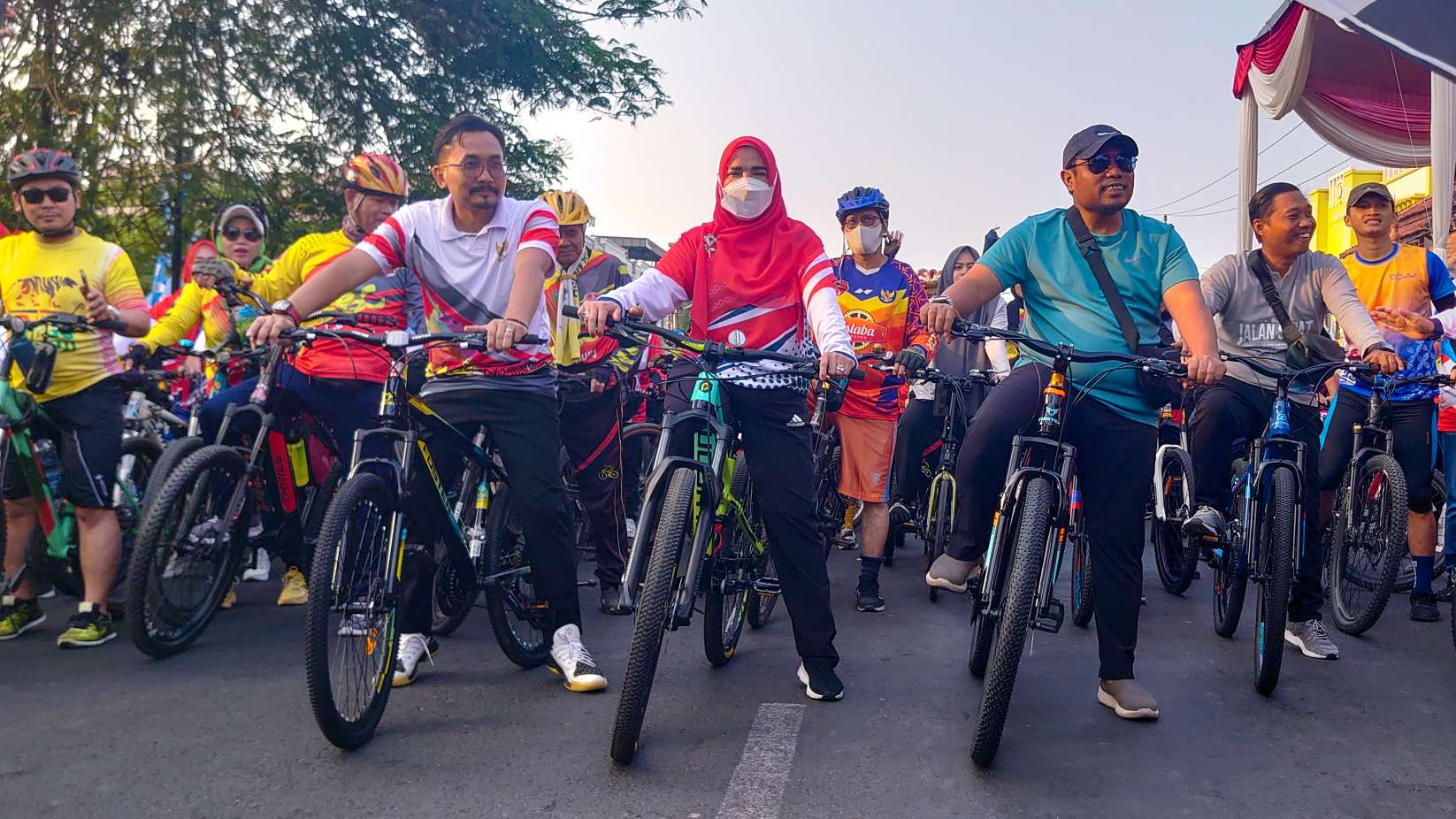 Eva Dwiana Gowes Bareng KPU Se-Lampung
