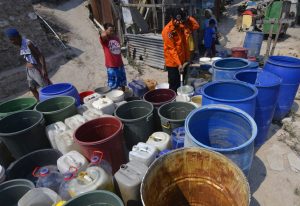 Bantuan Air Bersih Warga Bandar Lampung