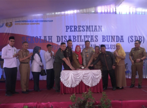 Walikota Eva Dwiana resmikan sekolah Disabilitas Negeri pertama di Indonesia