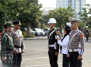 Pastikan Perayaan Idul Fitri Aman, Walikota Eva Dwiana Gelar Apel Pasukan Pelaksanaan Operasi Ketupat Krakatau