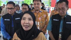 Walikota, Eva Dwiana Salurkan Bantuan Banjir Rp500 Ribu per Warga, Ribuan KK Terdampak di Bandar Lampung