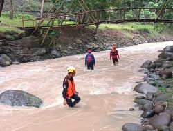 Dua Mahasiswi Terseret Arus Sungai Batu Putu, Tim SAR Lakukan Pencarian