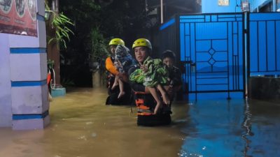 109 Warga Dievakuasi Saat Banjir Kepung Bandar Lampung, Akses Lumpuh di Sejumlah Titik