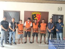 Jebol Tembok Gudang Pakai Mobil Pikap, Empat Pria di Natar Ditangkap, 21 Ban Disita